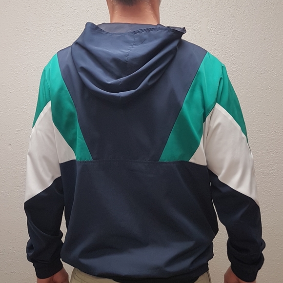 Forever 21 Pullover - Picture 4 of 6